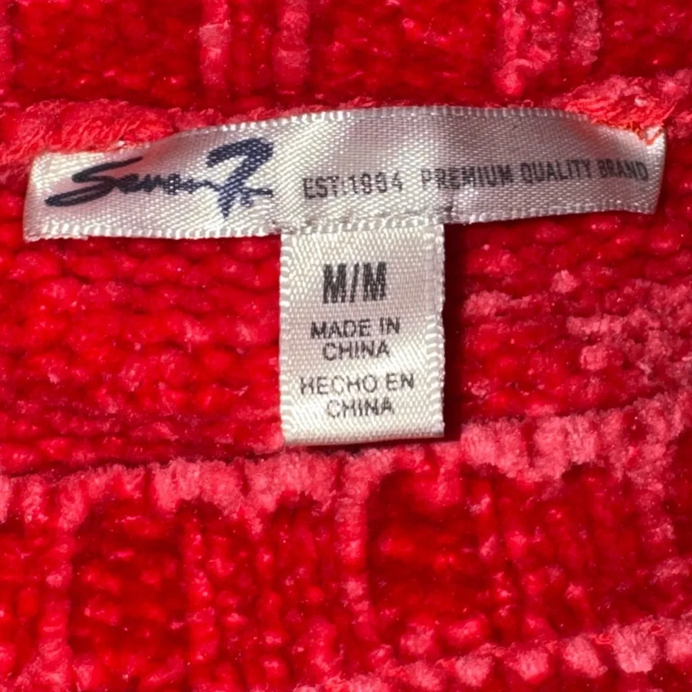 🤎Macy's Red Sweater and Light Blue Jeans - Picture 5 of 5